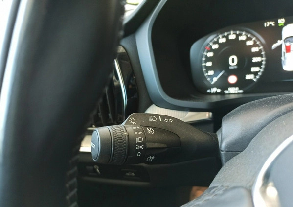 Volvo S60 cena 102900 przebieg: 50300, rok produkcji 2019 z Rzeszów małe 352